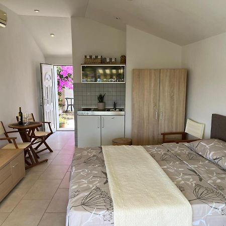Studio Apartment Sol Mlini Ngoại thất bức ảnh